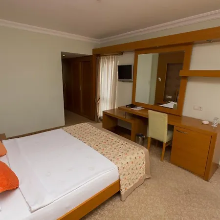 Готель Sirma Сіде